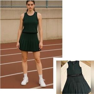 House of Harlow knit skirt set Medium pleated green tennis